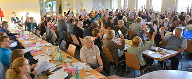 Beschlüsse mit großer Mehrheit gefasst