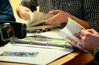 Religiöse Bildung in einer pluralistischen Gesellschaft
