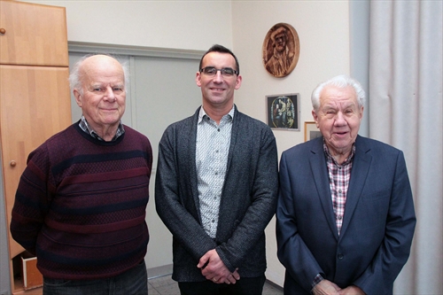 Das Orga-Team des Offenen Gesprächskreises - bestehend aus Reiner Rutenbeck, Pfarrer Torsten Beckmann und Hans Lau (von links) - stellte das Jahresprogramm vor (Foto: Salzmann)