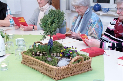 Der Garten als Symbol der Beziehung, der Geselligkeit und Verständigung zwischen Menschen (Foto: Salzmann)