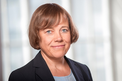 "Kein Mensch darf über andere Menschen verfügen, und kein Mensch politischer Willkür ausgeliefert werden", Präses Annette Kurschus (Foto: EKvW)