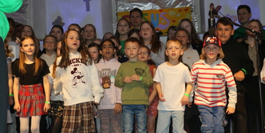 Gemeinde feiert 30 Jahre &bdquo;Total genial&ldquo;