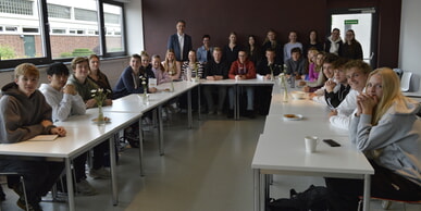 Westf&auml;lische Pr&auml;ses im Dialog mit Sch&uuml;lerinnen und Sch&uuml;lern