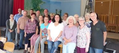 „Bühnenmäuse“ haben trotz Corona 42.500 Euro für den CVJM Sierra Leone eingenommen