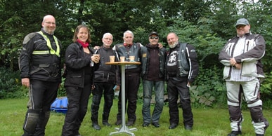 Beten zwischen Bikes und Bratwurst