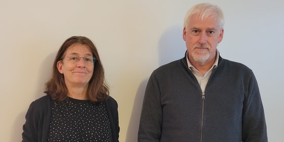 Suchttherapeuten Sabine Schneider und Frank Horstmann wissen um die Brisanz gerade über die Feiertage und sind am 28. Dezember erreichbar. (Foto: SBST Plettenberg)