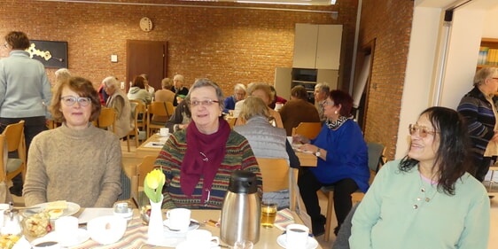 Über 70 Frauen hatten sich am Dienstag zum ersten diesjährigen Frühstückstreffen der Christuskirchengemeinde im Gemeindezentrum an der Bahnhofstraße eingefunden. (Foto: Ingrid Weiland)