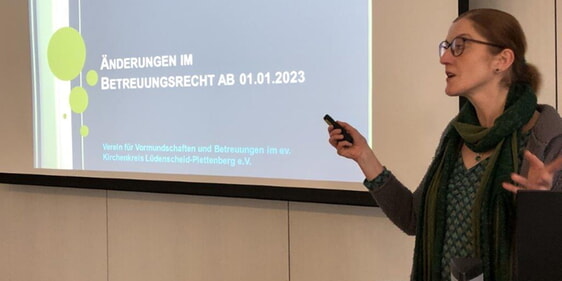 Am 30. März wird eine Fortbildung für ehrenamtliche rechtliche Betreuende zum Thema „Änderungen des Betreuungsrechts ab 01.01.2023“ vom Verein für Vormundschaften und Betreuungen e.V. im Ev. Kirchenkreises Lüdenscheid- Plettenberg angeboten (Foto: VfV)