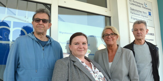 Ioannis Mavroidopoulos, Ina Thomas und Ronald Seidler freuen sich auf die Zusammenarbeit mit Beraterin Emilia Tomkowicz-Aniol (2.v.l.). (Foto: Teipel)