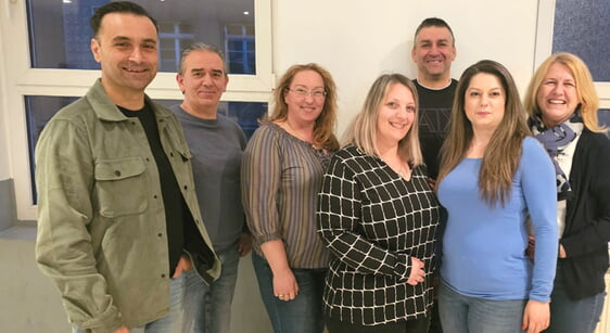 Vertreterinnen und Vertreter der griechischen Vereine trafen sich kürzlich, um letzte organisatorische Einzelheiten zu klären. Foto: EK
