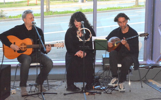 : Das „Rembetiko“-Trio übernahm die musikalische Gestaltung. Foto: Wolfgang Teipel