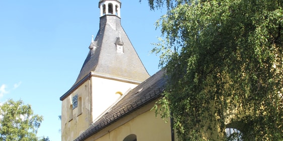 Zu einem Konzertabend am Sonntag, den 12. Mai in der Servatiuskirche, gestaltet von dem Organisten Othar Chedlivili aus Montepellier, der die historische Kleine-Ogel zum Klingen bringen wird, lädt die Evangelische Kirchengemeinde Rönsahl ein (Foto: Crummenerl)