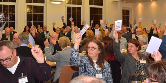 Die Kreissynode des Evangelischen Kirchenkreises Lüdenscheid-Plettenberg verabschiedete die Haushalte für 2018. In Zukunft wird der Kirchenkreis mit weiteren Einsparungen rechnen müssen (Foto: EKKLP)