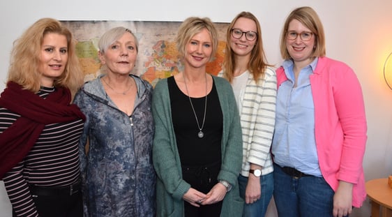 Das Team der Psychoszialen Beratungsstelle: Lumnije Kasniqi, Sybille Wiehle, Claudia Katschitzki, Ronja Olszak und Katharina Schulte. Foto: Wolfgang Teipel