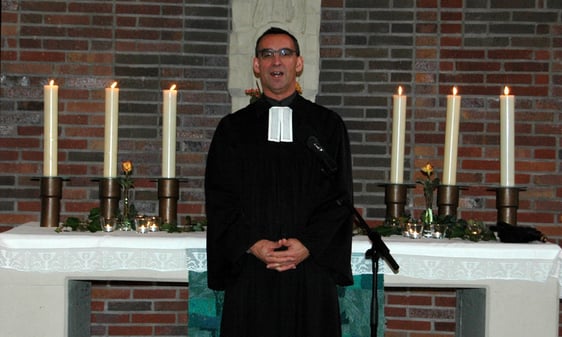 Pfarrer Torsten Beckmann will die Konfirmationen am 26. Und 27. Juni nachholen. In welchem Rahmen die Gottesdienste gefeiert werden können, soll kurz vor dem Termin aktuell festgelegt werden. (Foto: Frank Laudien)