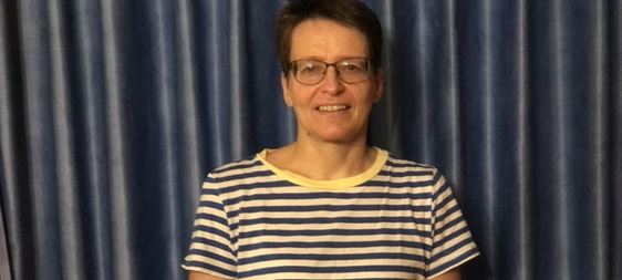 Der Verein dankte Ulrike Schwarzer, die ihre Wiederwahl zur Kassenwartin des CVJM Brügge gerne annahm, für ihre vorbildliche Kassenführung. (Foto: Ingrid Weiland)