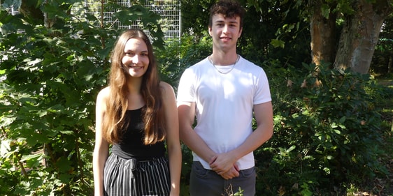 Der CVJM Lüdenscheid-West freut sich über zwei neue Mitarbeiter: Hannah Sponsel macht ihr FSJ und Florian Cordt sein BFD im CVJM. (Foto: Ingrid Weiland)