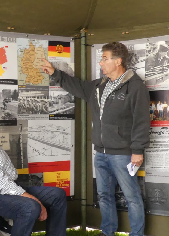 Horst Schmermbeck als Zeitzeuge zeichnete die Nachkriegszeit ab 1945 und die Geschichte der deutschen Teilung nach. (Foto: Ingrid Weiland)