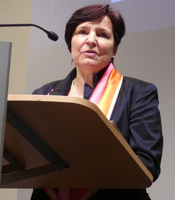 Christine Faber, Referentin für Öffentlichkeitsarbeit von Open Doors, gestaltete einen bewegenden Abend zum Thema „verfolget Christen“. (Foto: Ingrid Weiland)