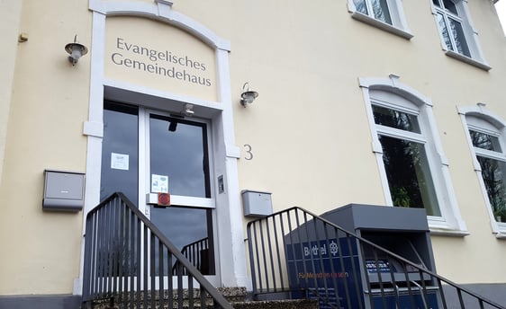 Das Gemeindezentrum soll verkauft werden und in Teilen für die Nutzung durch die Gemeinde weiter zur Verfügung stehen. (Foto: Wolfgang Teipel)
