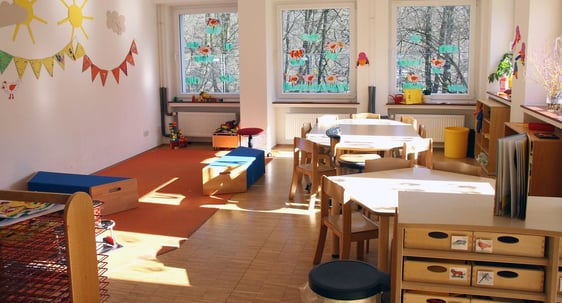 Die Villa Kunterbunt hat sich gemütlich im Gemeindehaus der früheren Christuskirche in Dahlerbrück eingerichtet. Während des Umbaus der Kita bietet das Gemeindehaus den Kindern eine Bleibe. (Foto: Jakob Salzmann)