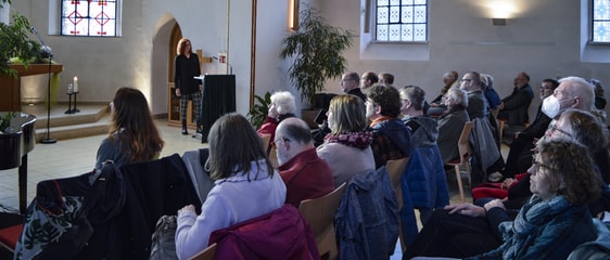 Alles in allem ein berührender Gottesdienst, der die Aufmerksamkeit gezielt auf die Ärmsten der Armen lenkte. (Foto: Iris Kannenberg)