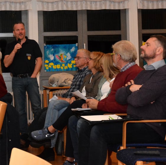 Auch in Plettenberg wurde offen und engagiert diskutiert. (Foto: Wolfgang Teipel)